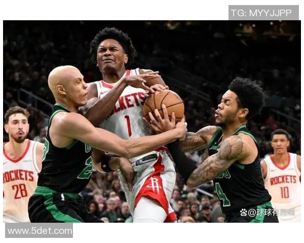 火箭主场击败沃尔夫斯，豪取三连胜，球队士气高涨